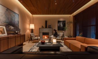 Dali Fengyin Homestay (Xizhou 1806 Town Branch)