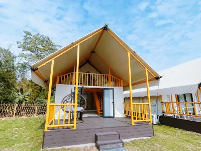 Seaside Countryside Starry Sky Camp B&B (Zhuhai Doumen Royal Hot Spring Branch) Hotel in zona Jintai Temple