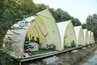 Wutong Forest Campground - ที่มีบาร์