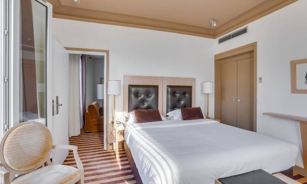 Hotel Duret Paris Champs Elysées