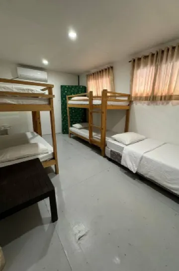 沖浪者角甲板酒店