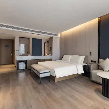 Atour Hotel Jiashan Luoxing Central Garden