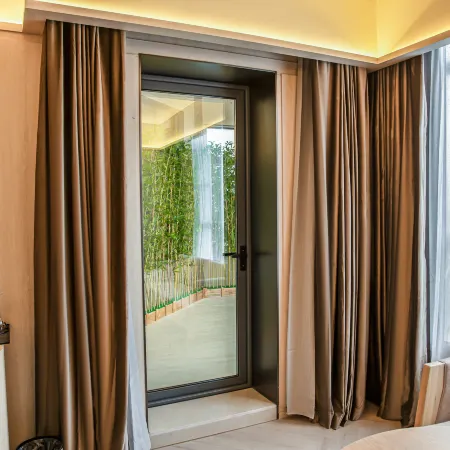 Crystal Orange Yangjiang Jiangcheng Jinshan Road