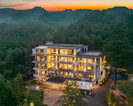 Banshan Yunjing·Private Tang Hotel Hotels in Changning
