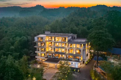 Banshan Yunjing·Private Tang Hotel Hotels near Shunan Bamboo Sea · Yingfeng Bay Plaza