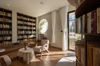 雲禾醒月·Library雪山觀景美宿（束河古鎮店）