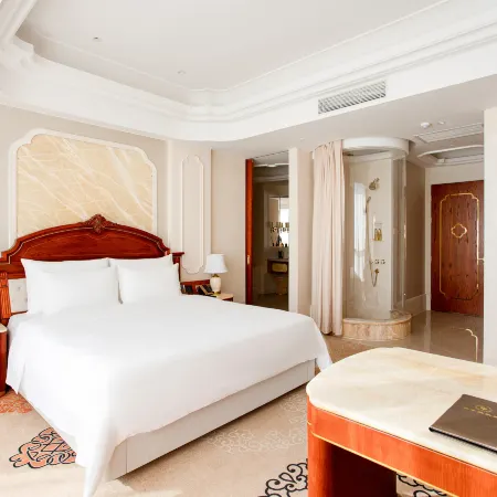 Linquan Nongfeng Meilemei Hotel