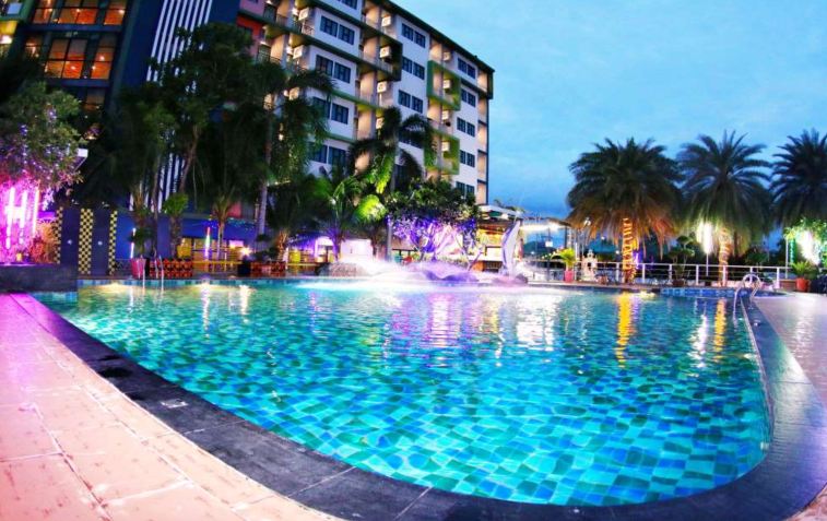 Arthitaya Green Nature Hotel & Lakkhana Poolside Resort Hotels in Bang Lamung