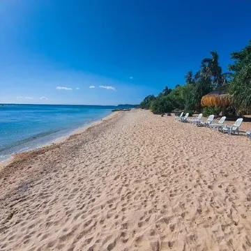 Pili Beach Resort Agmanic