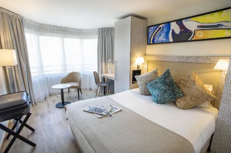 Eden Hôtel & Spa Отели рядом с достопримечательностью «Rue Meynadier»