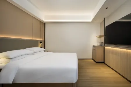 Guilin Linzhong Yayuan Liangjiang Sihu Xiangshan Shop (Originally Manxin Hotel) Отели рядом с достопримечательностью «Guilin Chuanshan Scenic Resort»