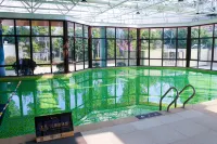 Funchun No.10 Hotel Xiangyang - Romantic