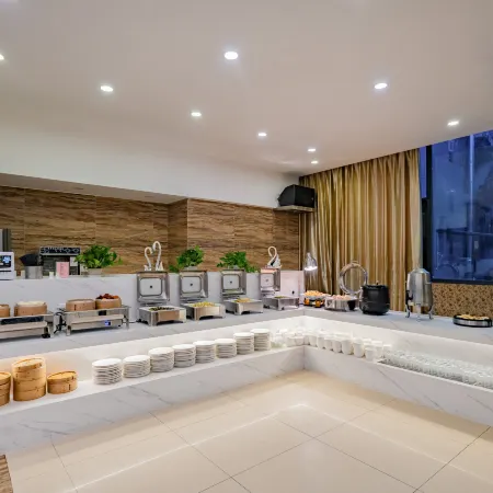 Kaiyue Business Hotel