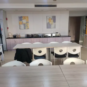 SOVIS Haihe Hotel (Shenzhen Luohu Port Guomao Metro Station Branch) Отели рядом с достопримечательностью «КингГлори Плаза»