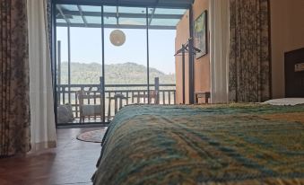 Nanxiyuan Riverside Homestay
