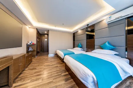 Pomegranate Flower Hotel (Dazhao Branch) Отели рядом с достопримечательностью «Xilitu Zhao  Temple»