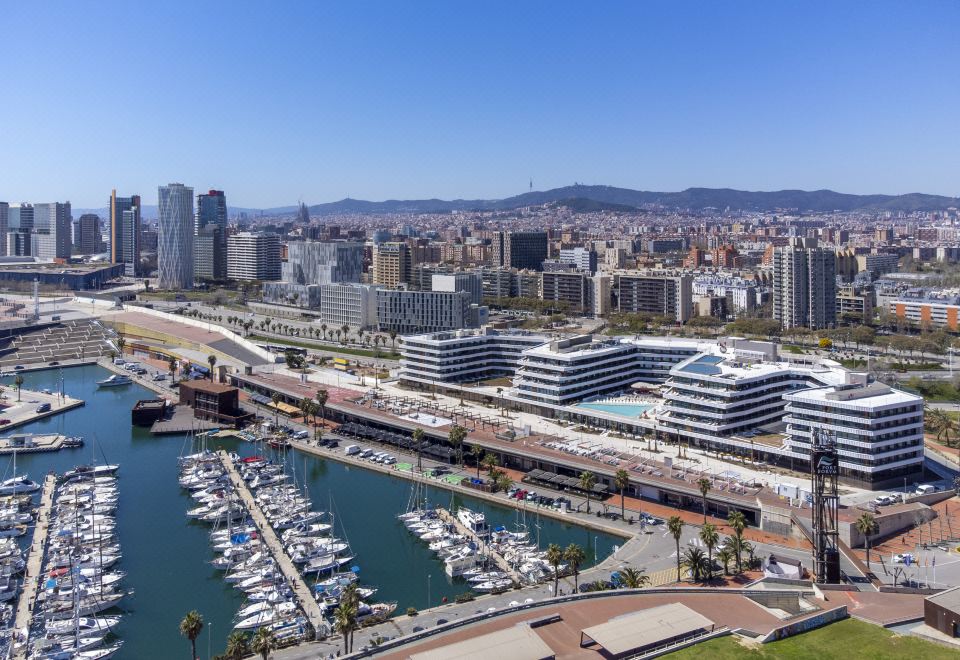 SLS Barcelona 외관