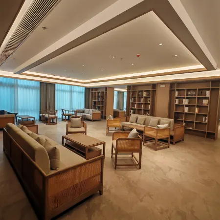Siji Huahai Wellness Sports Center