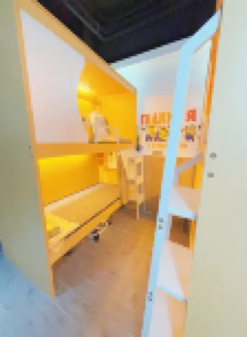 雅舍青旅（珠海拱北口岸富華里店）