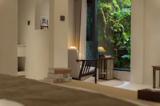 昆明山海自然境民宿（滇池國際會展中心店）