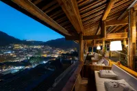 Xi jiang miao Hotel Mingshan - ที่มีบาร์