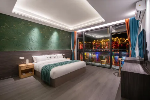 Zhenyuan Fengting Waterfront Hotel - Airport Shuttle