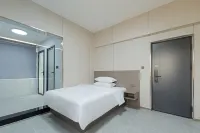 Meeting You Apartment (Luohu Port Branch)