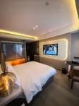 Yili Huacheng Hotel (Liuxing Street)