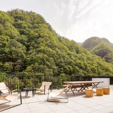 Floral Hotel·Xianning Residential Homestay