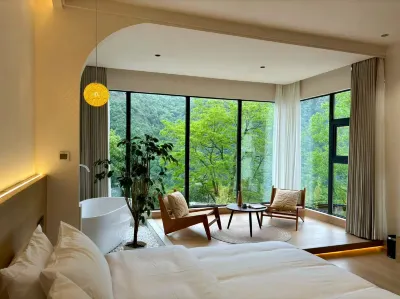 WOLONGJIANGUISHANZHUANG Hotels in Wenchuan
