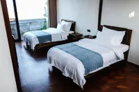 Fengqixianmu Homestay