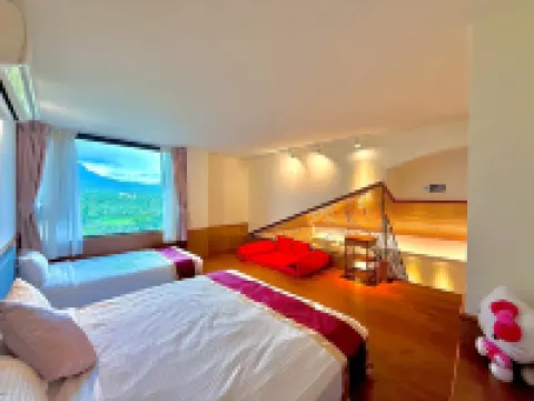 Kurumba B&B Hotels near SL22 Steam Locomotive of Jiji Train Station