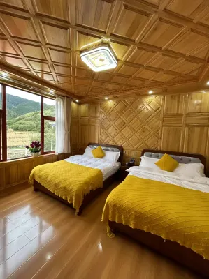 Shangri-La Duolan Homestay Các khách sạn gần Pudacuo National Park