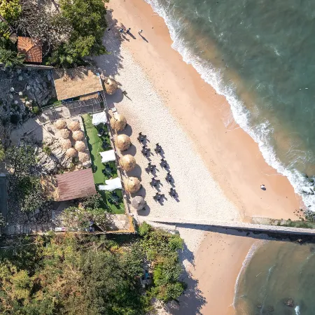 Golden Tulip Pattaya Beachfront Resort Отели рядом с достопримечательностью «Пляж Наклуа»