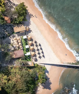 Golden Tulip Pattaya Beachfront Resort Отели в г. Паттайя