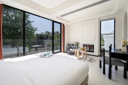 Anji Hanqing Valley Residence · Green Valley Luxury Pool Resort (Sky City Store) Отели рядом с достопримечательностью «Zhejiang Institute of Technology (Anji Campus)»