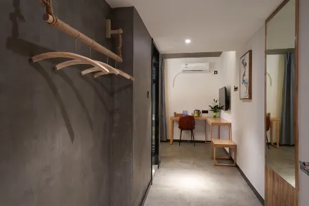 逸品居（廣州新白雲國際機場形象店）