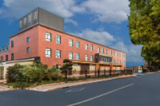 JI Hotel (Shanghai Hongqiao National Exhibition and Convention Center Pingle Road) 諸翟公園周辺のホテル