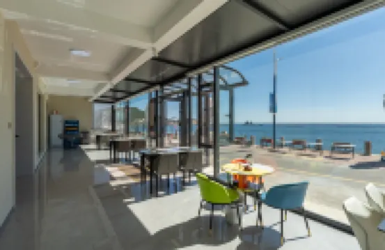 On the Water Side·Seaside Sunrise Resort (Zhuanghe Haiwang Jiudao Branch)