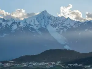 LOSTVILLA(Deqin Meri Snow Mountain)