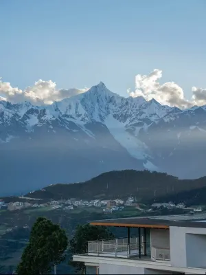 LOSTVILLA(Deqin Meri Snow Mountain)