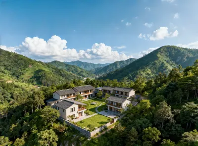 Luyao Hotel Hotels in The Red Gate/The Dai Temple