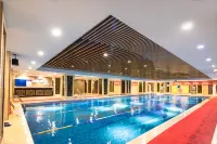 Country Garden Phoenix Hotel Chizhou Mount Jiuhua - Pools