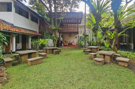 Urbanview Rumah Ebo Dago Bandung