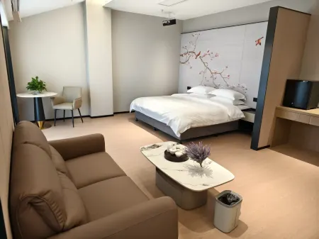 Nanping Aiweier Art Hotel Отели рядом с достопримечательностью «Wolongwan Huahua World»