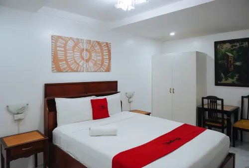 RedDoorz @ La Casa Guesthouse former RedDoorz at Tamarind Street Angeles City