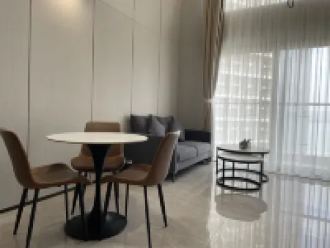 Xiaocheng International Apartment Hotel