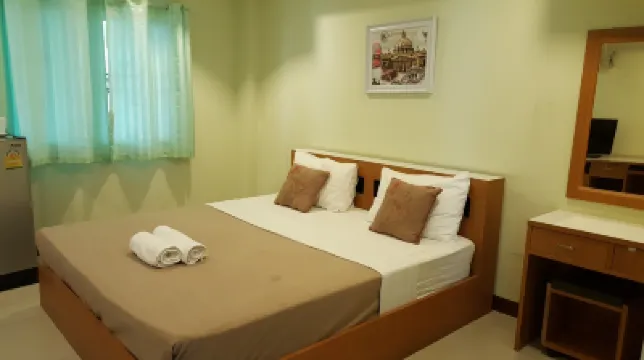 Somboonplace Korat Hotels in der Nähe von Wihan Putthatham Kan Kuson (Huk 31) Pong Lai Chap Kao Sie Ko (Cheng Ngam Tang) Nakhon Ratchasima