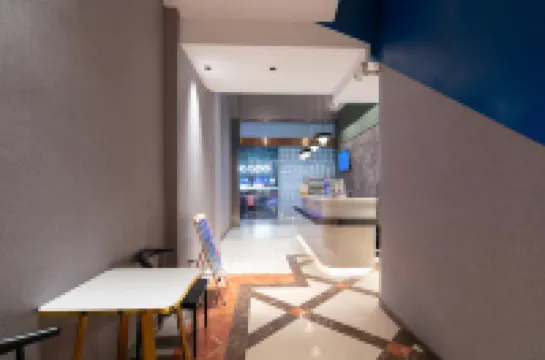 Zhonghuan International Hotel