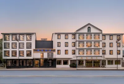 Tonglu Shuanglong No.1 Hotel (Yaolin Wonderland & OMG Heartbeat Paradise Branch) Hotels in Yaolin Fairyland/OMG Heartbeat Paradise